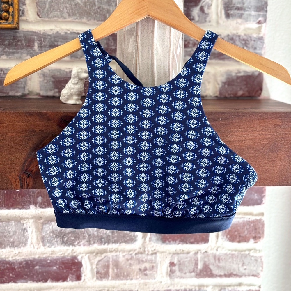 Athleta Bra-Cup Bakini Top, 32D/DD, Great condition!